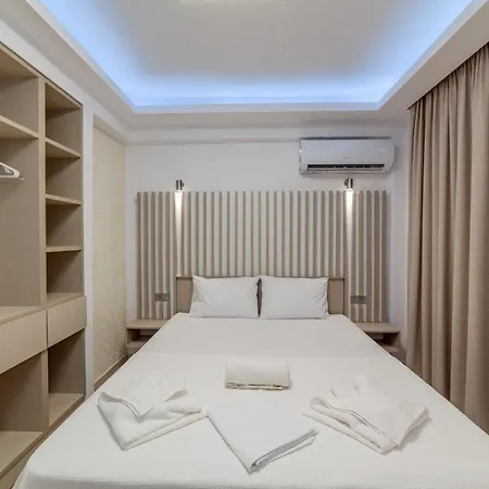 Apartment Halkeon Suites By Travelpro Services - Nea Flogita Halkidiki