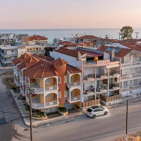 Apartment Halkeon Suites By Travelpro Services - Nea Flogita Halkidiki *