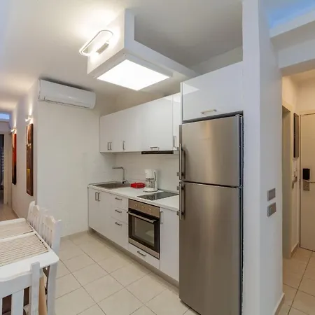 Apartment Halkeon Suites By Travelpro Services - Nea Flogita Halkidiki