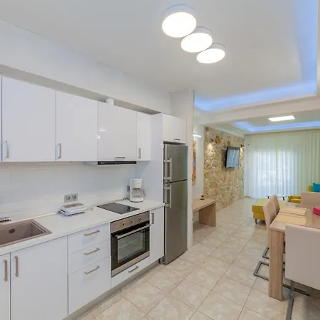 Halkeon Suites By Travelpro Services - Nea Flogita Halkidiki *