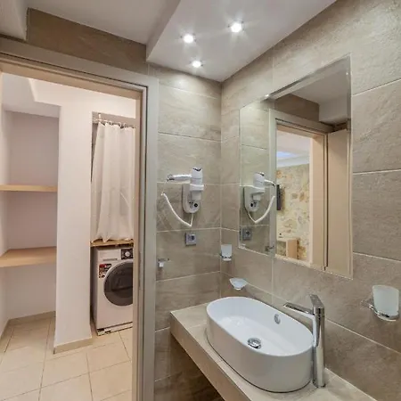 Halkeon Suites By Travelpro Services - Nea Flogita Halkidiki Appartamento