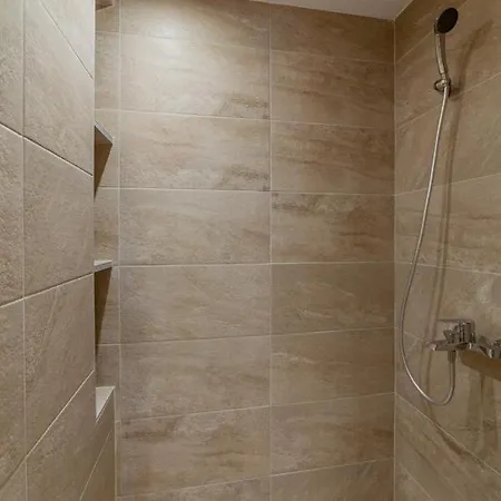 Halkeon Suites By Travelpro Services - Nea Flogita Halkidiki Apartment *