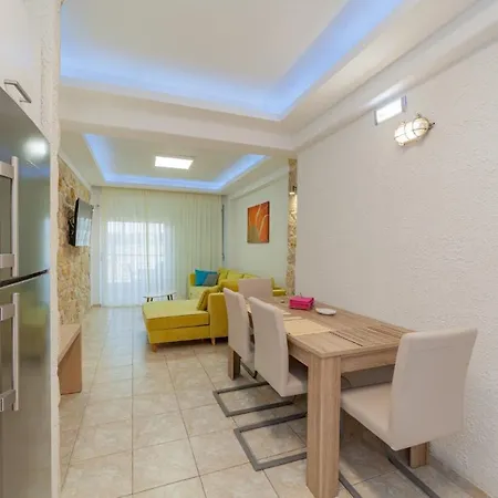 Apartment Halkeon Suites By Travelpro Services - Nea Flogita Halkidiki *