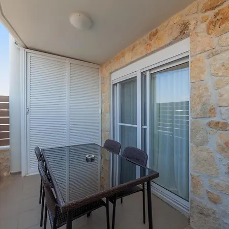Apartment Halkeon Suites By Travelpro Services - Nea Flogita Halkidiki *