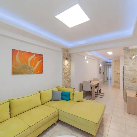 Apartment Halkeon Suites By Travelpro Services - Nea Flogita Halkidiki Flogita